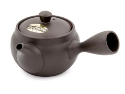 Japankanne (Kyusu) - dunkelbraune Tonkanne mit Metallsieb